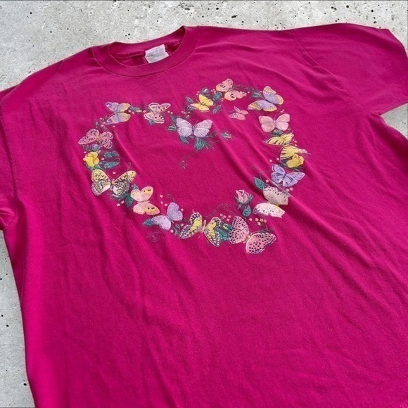 Vintage Tops - Vintage 90s hot pink butterfly heart nature tee size XL
